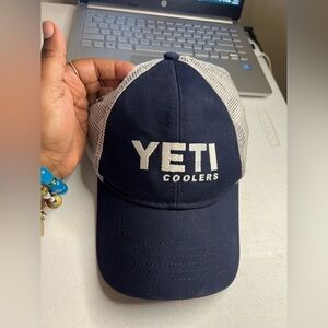 Yeti Coolers Branded Blue & White Trucker Snapback Hat Cap Adjustable Unisex